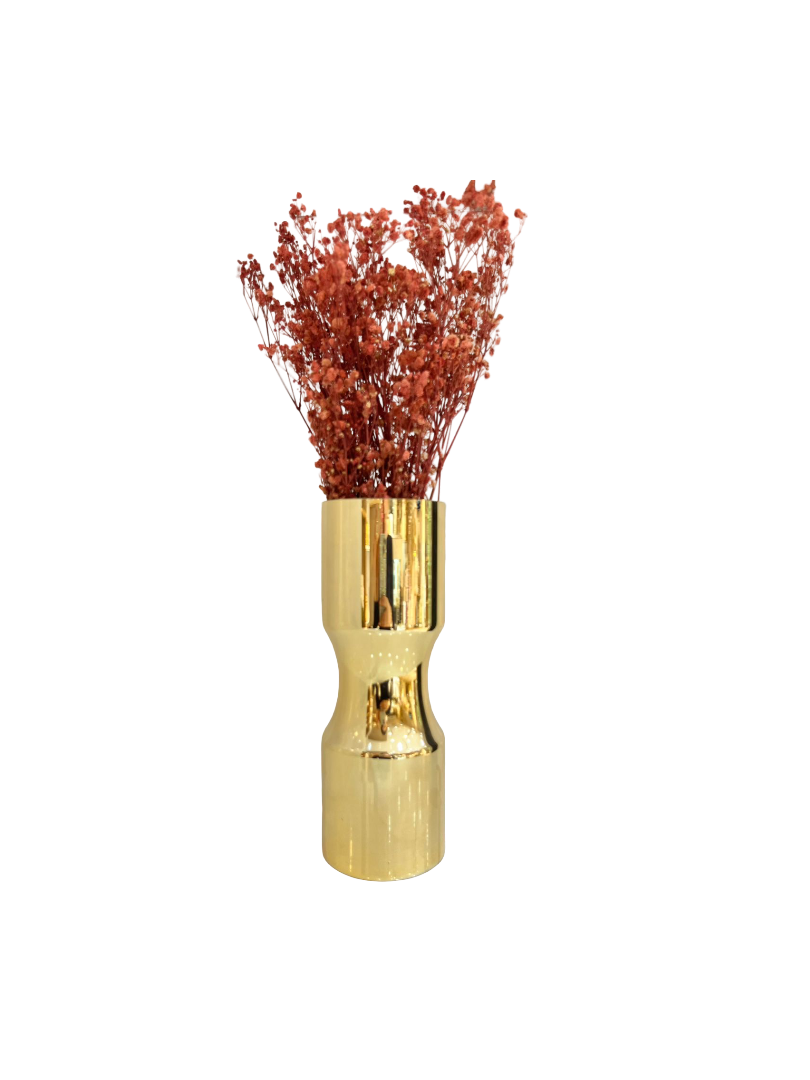 Vase doré avec bouquet